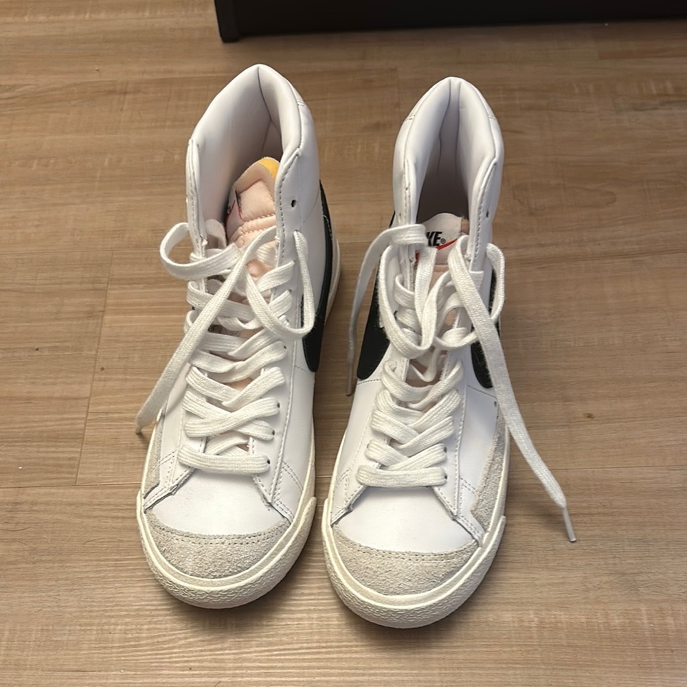 Nike high top Blazer